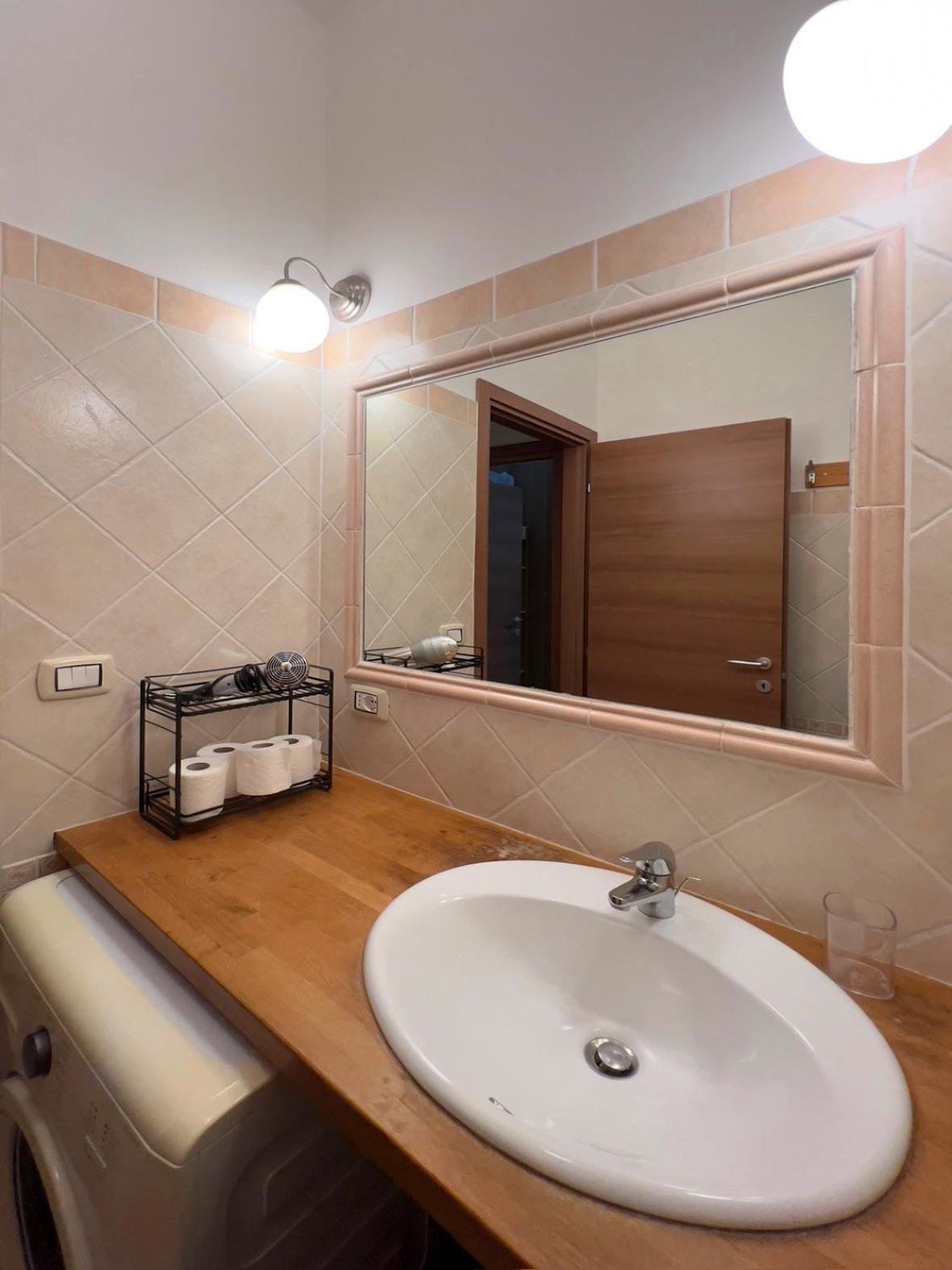 Spacious Apartment Near St Peter'S Church Roma Exterior foto